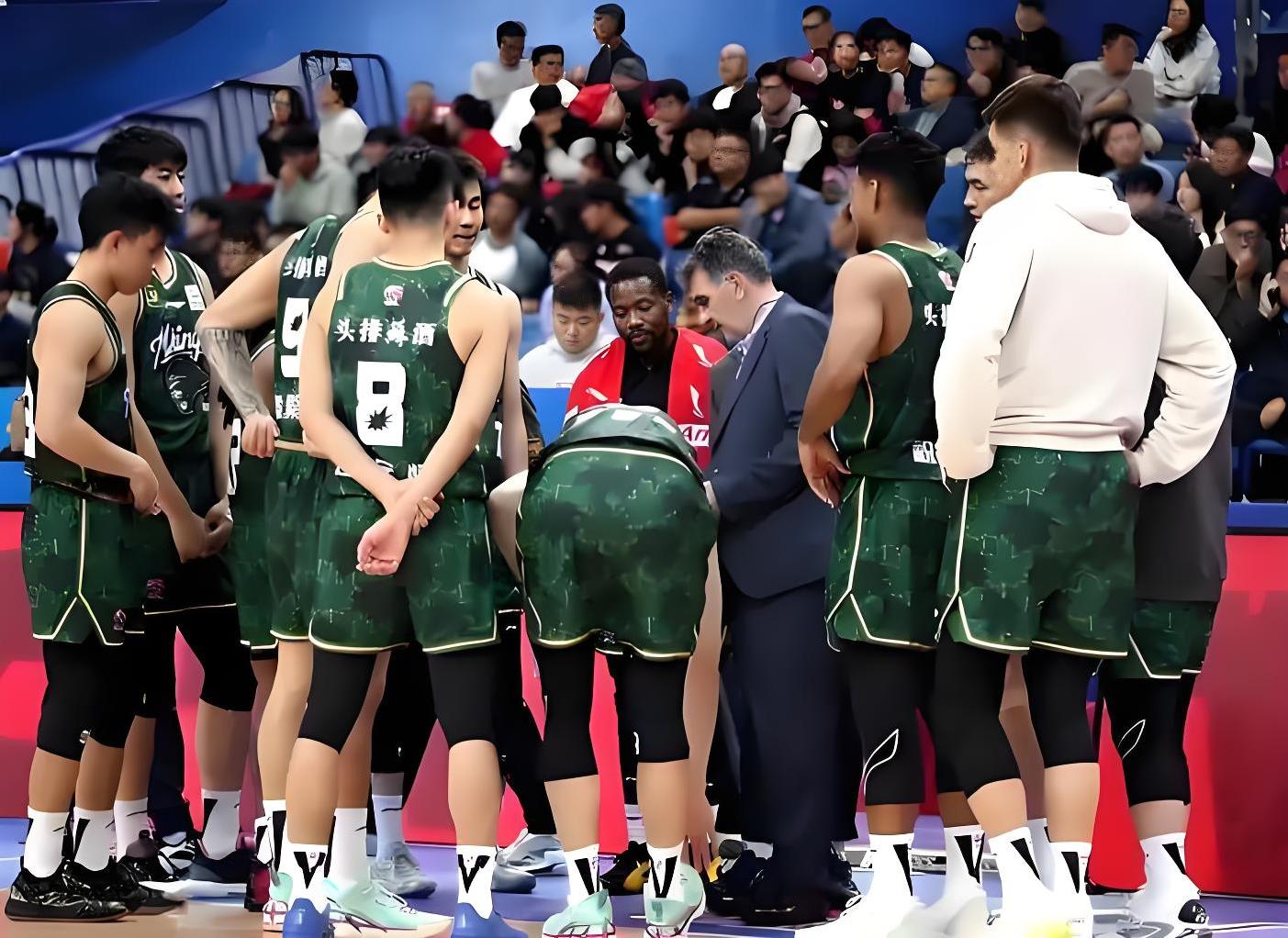 集结日突围战来临，马赛围绕CBA常规赛复出首秀，管理层满意，团队化学反应显著的简单介绍